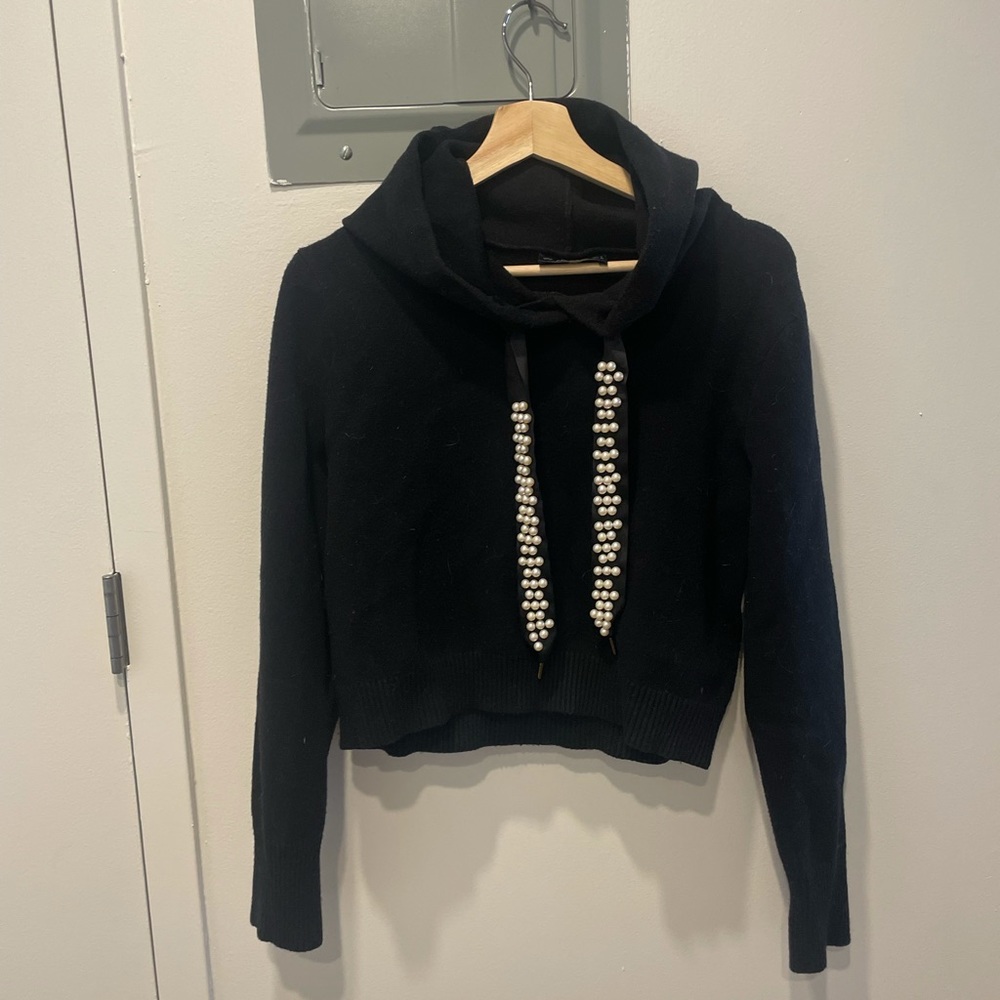 Zara sweater sweatshirt with pearl drawstrings size M black